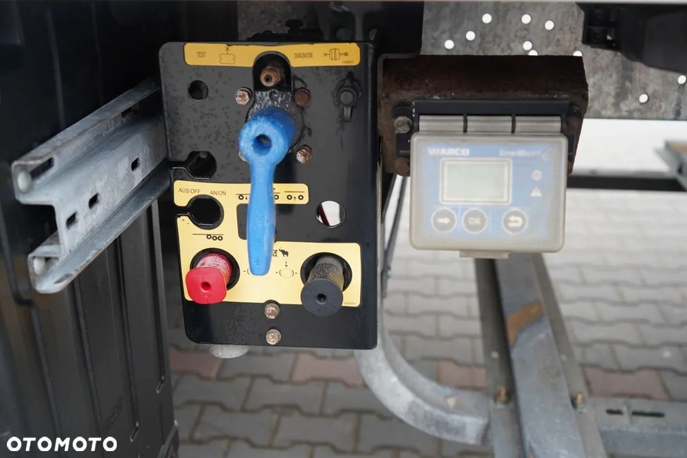 Schmitz Cargobull CHŁODNIA / THERMO KING SLXE 300  / KOSZ NA PALETY / SAF - 20