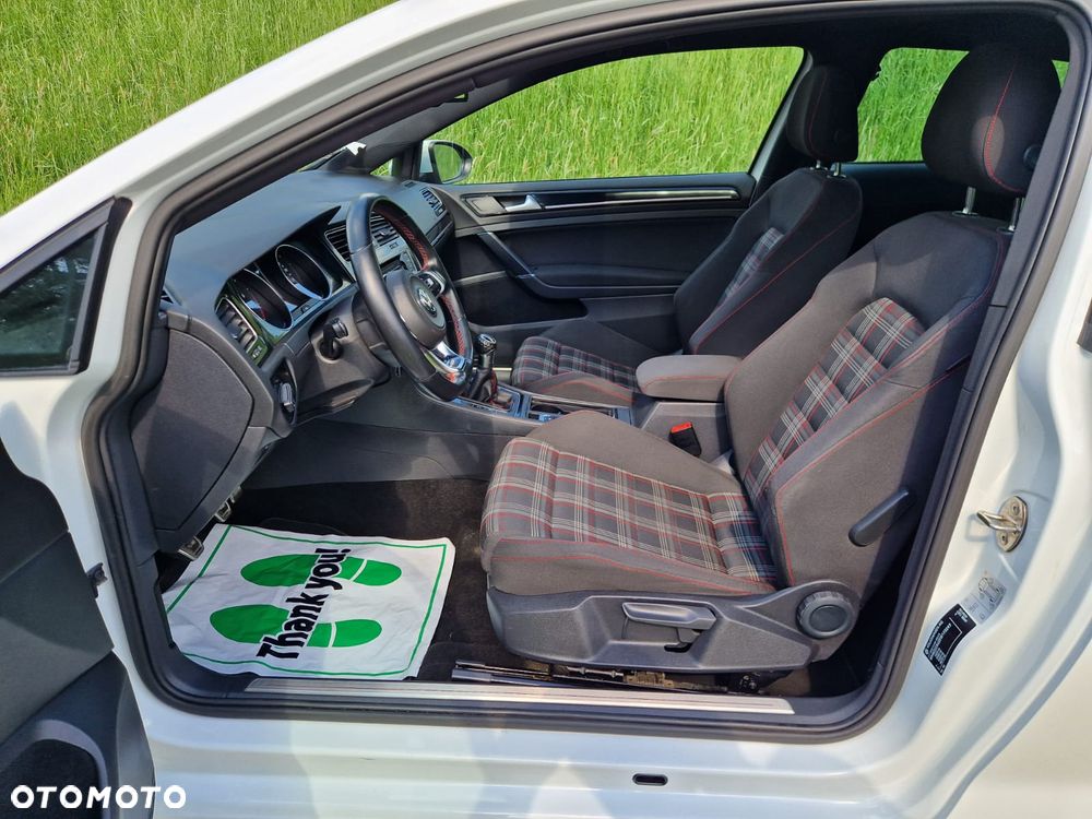 Volkswagen Golf 2.0 TSI BMT GTI - 11