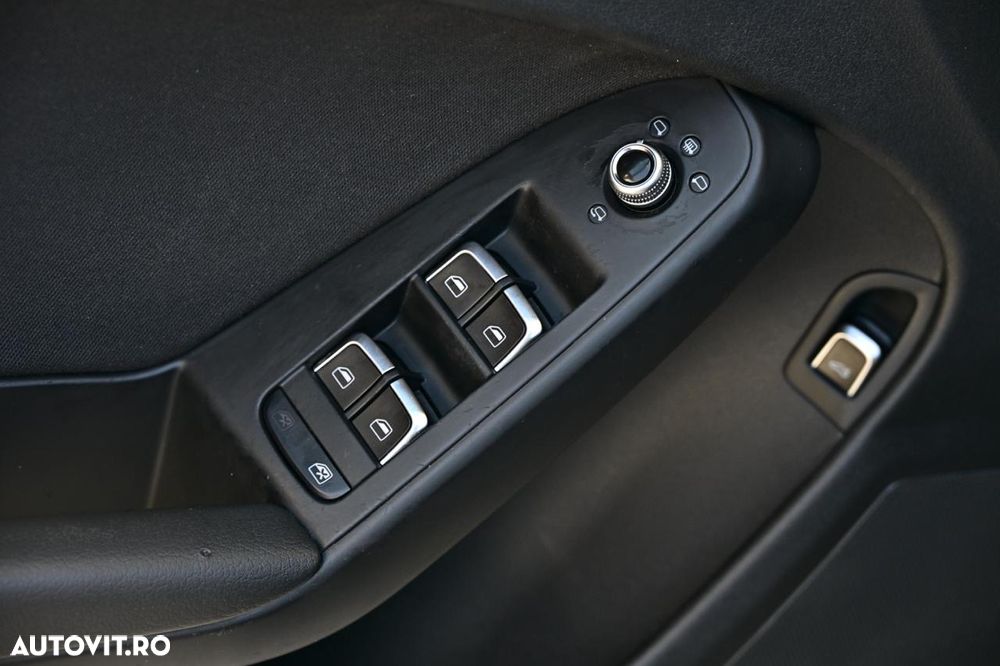 Audi A4 2.0 TDI DPF S line Sportpaket - 16