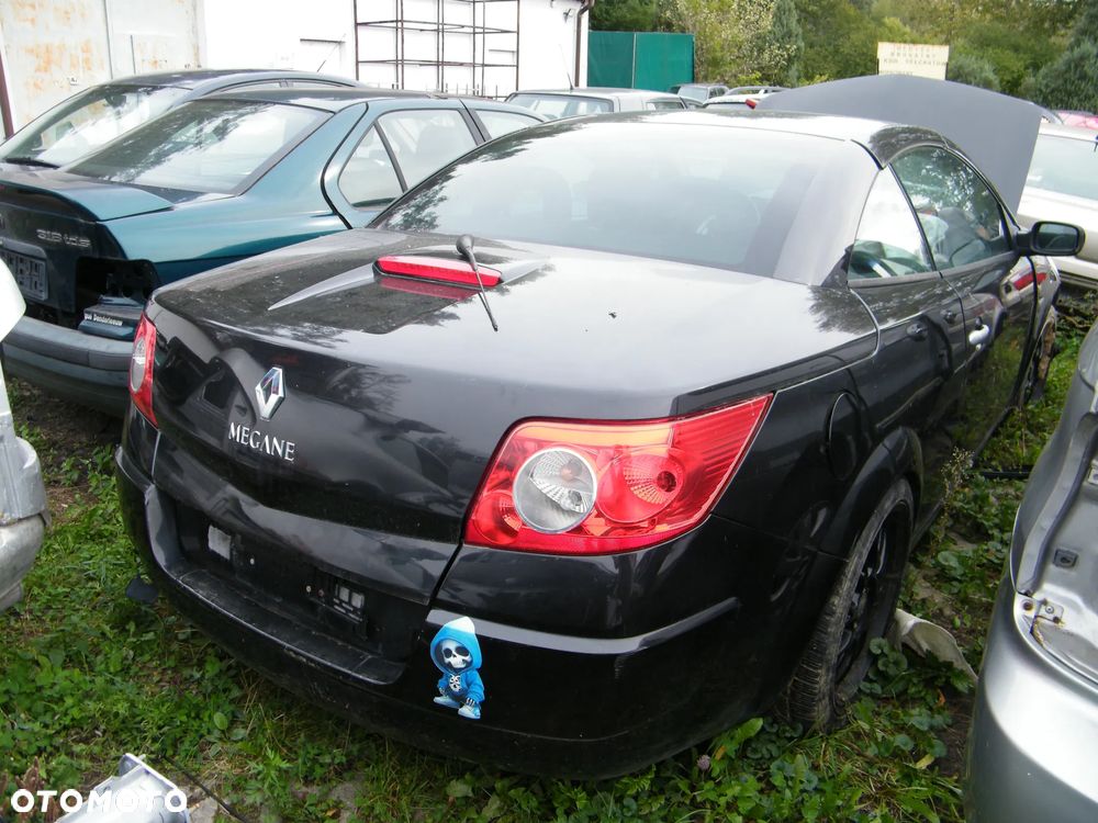 Renault Megane II CC 2.0 134KM. Silnik F4R770 skrzynia ND0014 lakier NV676 - 3