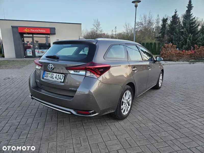 Toyota Auris - 14