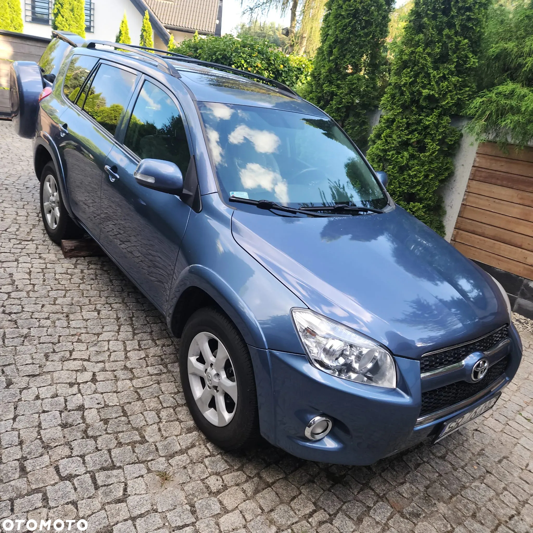 Toyota RAV4 - 3