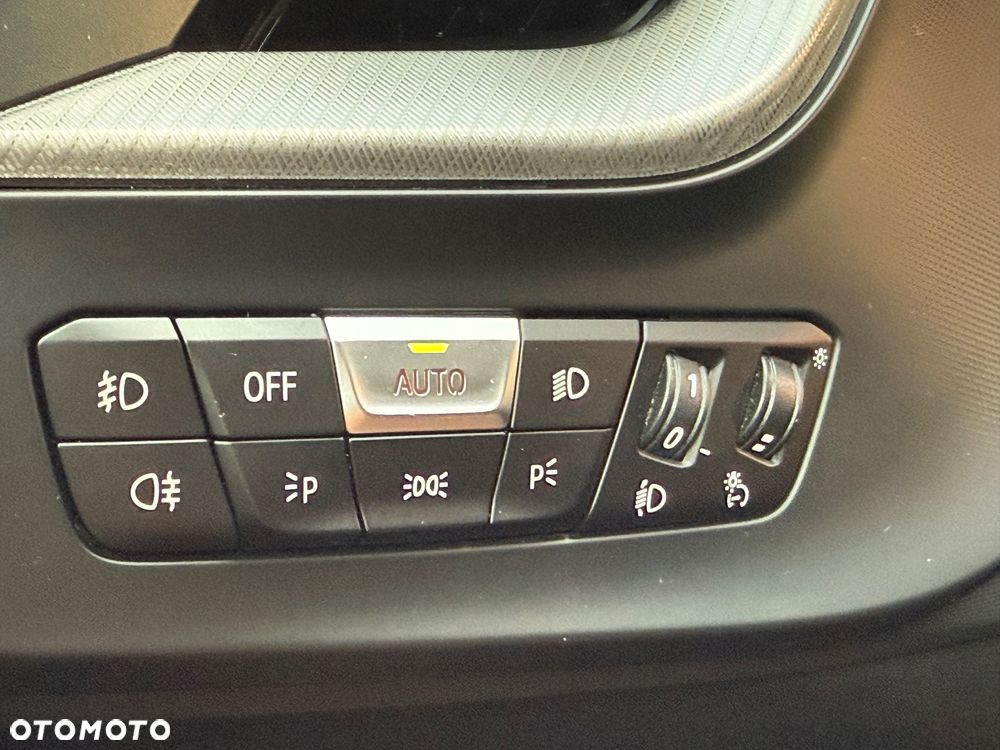 BMW Seria 1 118i M Sport - 30