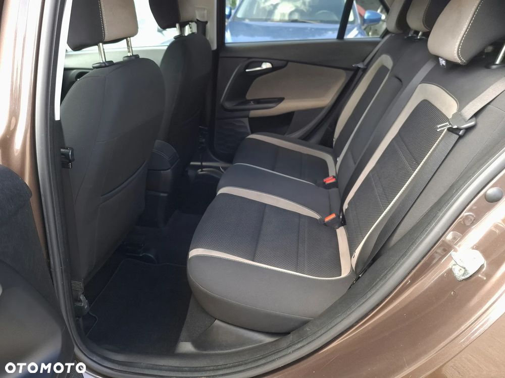 Fiat Tipo 1.6 MultiJet Lounge - 19