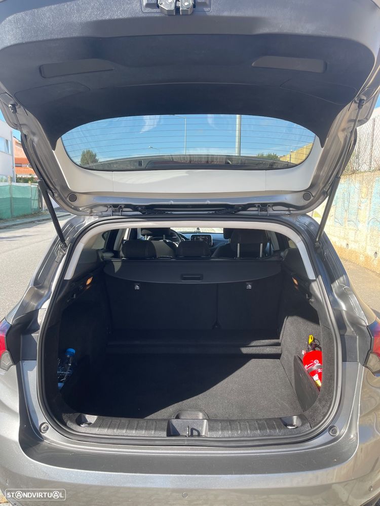 Fiat Tipo Station Wagon 1.3 M-Jet Lounge Tech J17 - 10