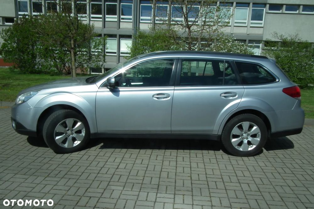Subaru Outback 2.0 D Comfort - 3