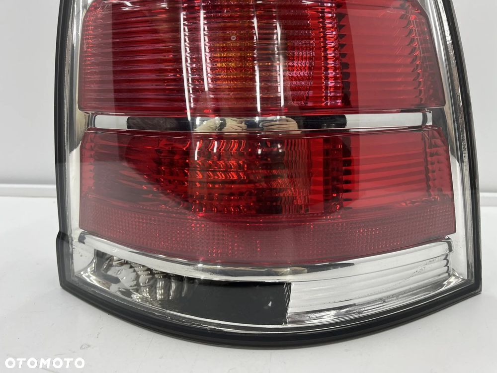Lampa Opel Zafira B 05-08r Prawa tylna Prawy tył EU 4421948 - 4