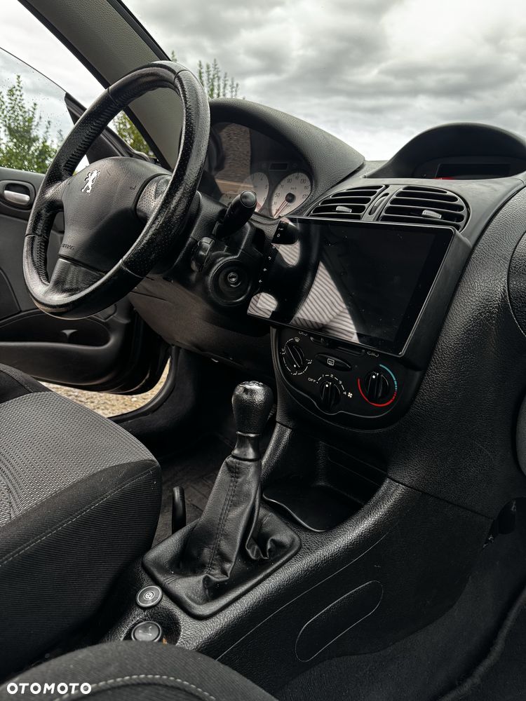 Peugeot 206 - 7