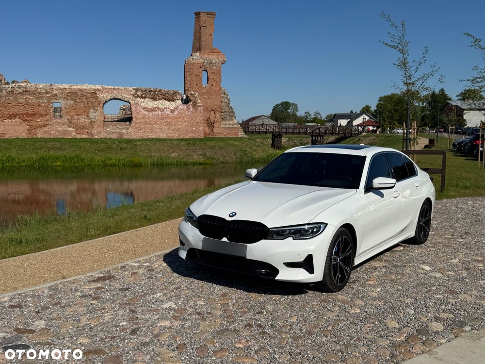 BMW Seria 3 330i Sport Line sport - 15