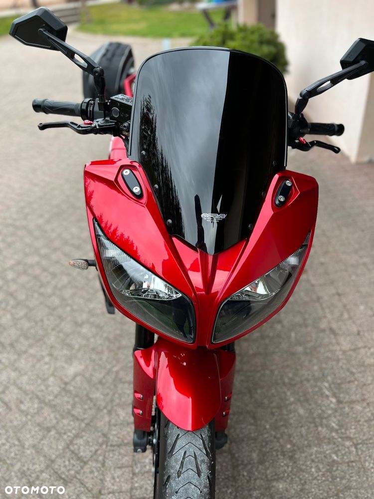 Yamaha FZ - 13