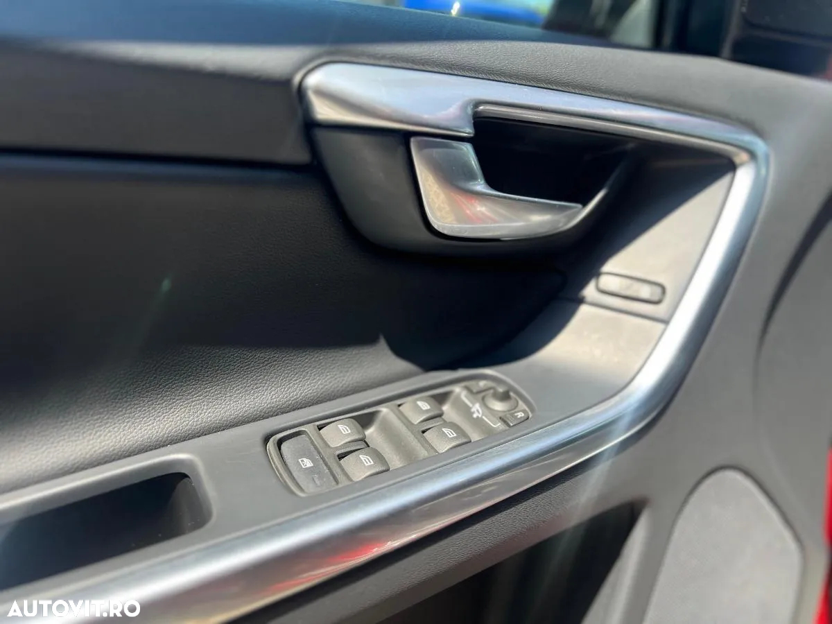 Volvo XC 60 D4AWD Kinetic - 23