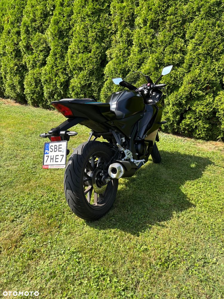 Yamaha YZF - 7