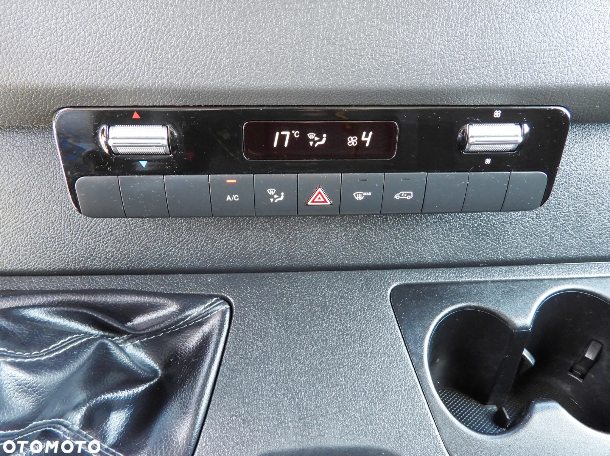 Mercedes-Benz SPRINTER 316 CHŁODNIA KONTENER 0*C WINDA 8 PALET TEMPOMAT PNEUMATYKA KLIMATYZACJA 160KM - 32