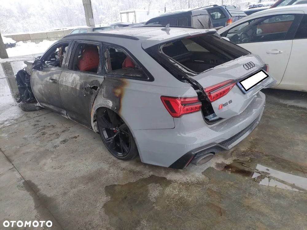 Audi RS6 Avant - 2
