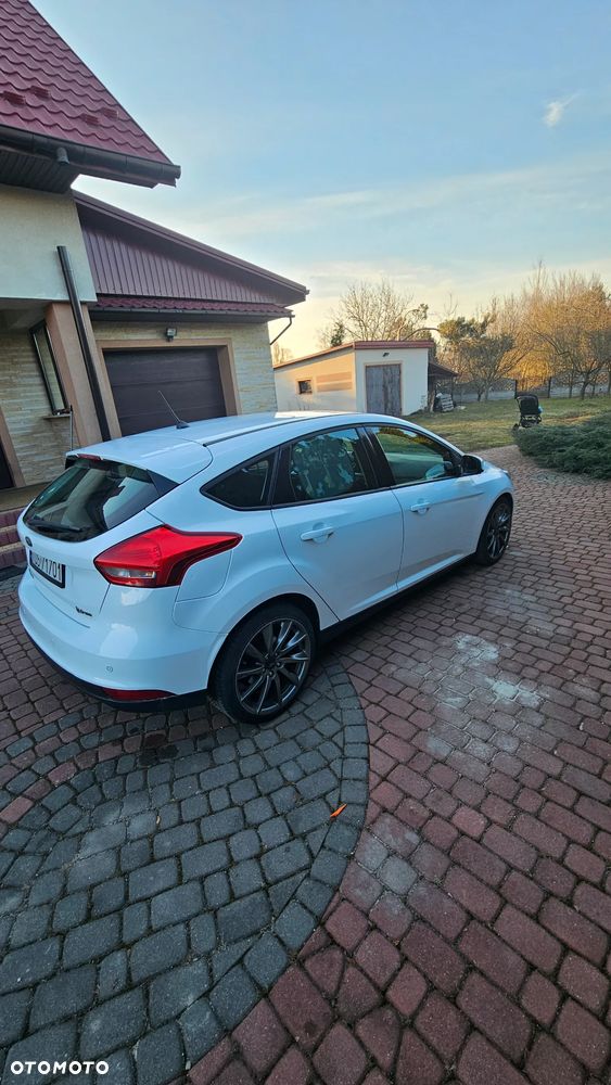 Ford Focus 1.5 TDCi Titanium ECOnetic ASS - 12