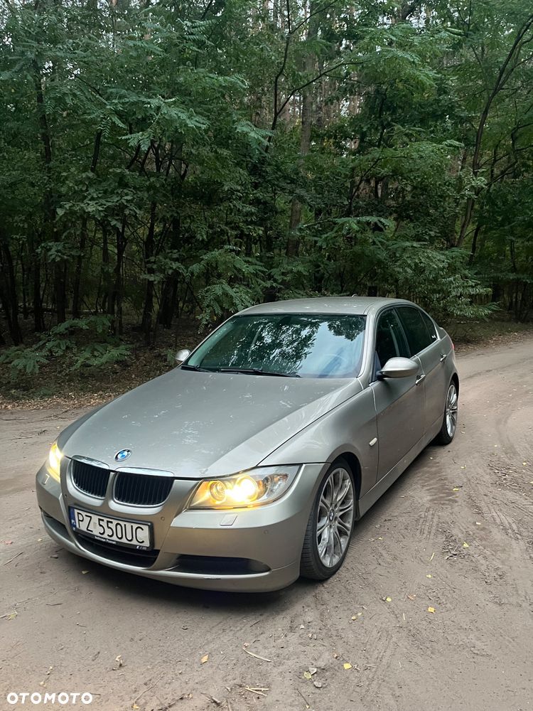 BMW Seria 3 325d - 1