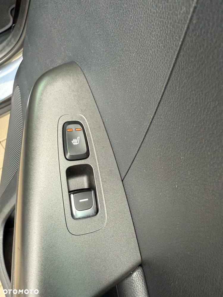 Kia Sportage 1.6 GDI 2WD Dream-Team Edition - 14