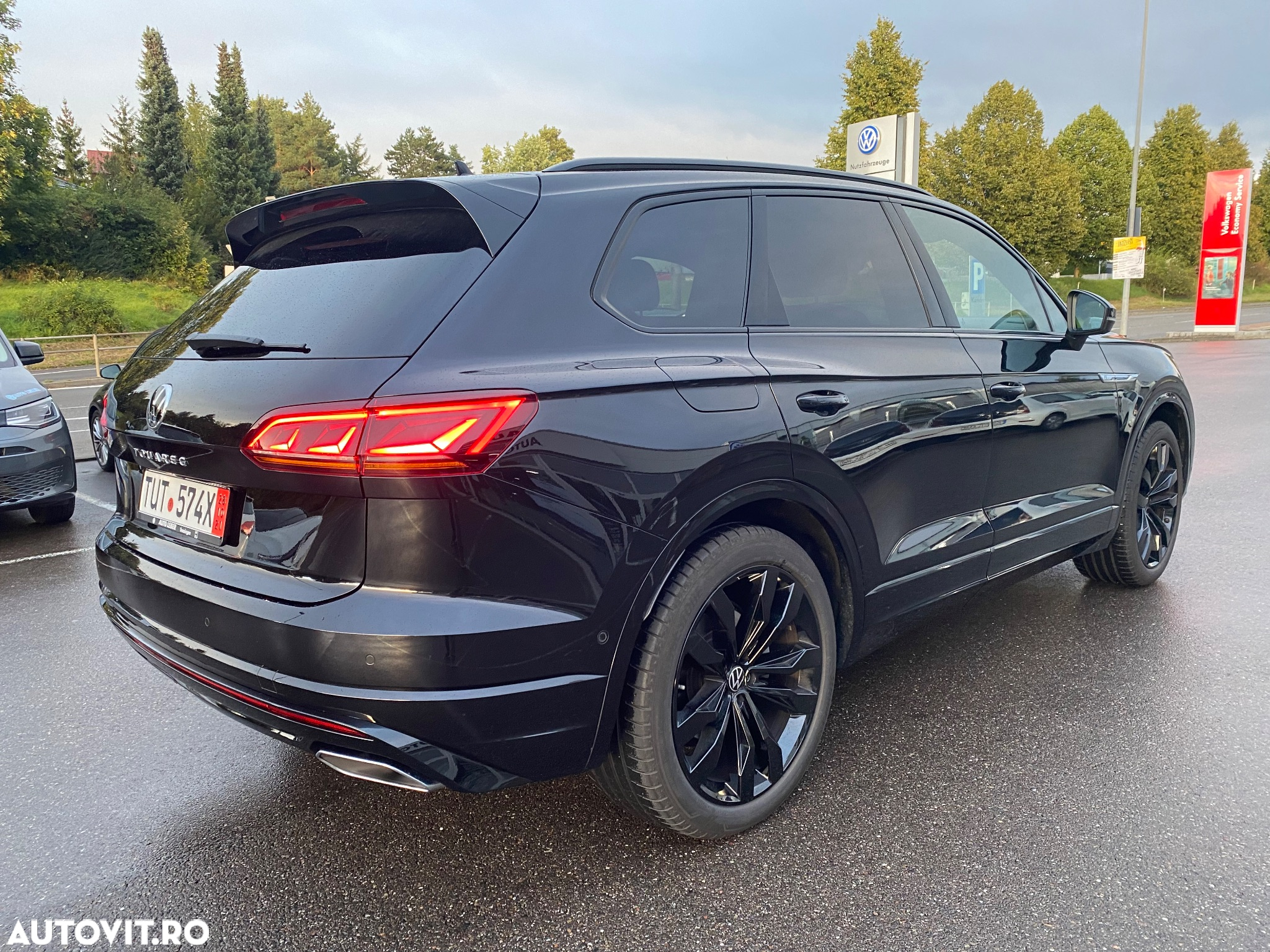Volkswagen Touareg V6 TDI 4MOTION R-Line - 23