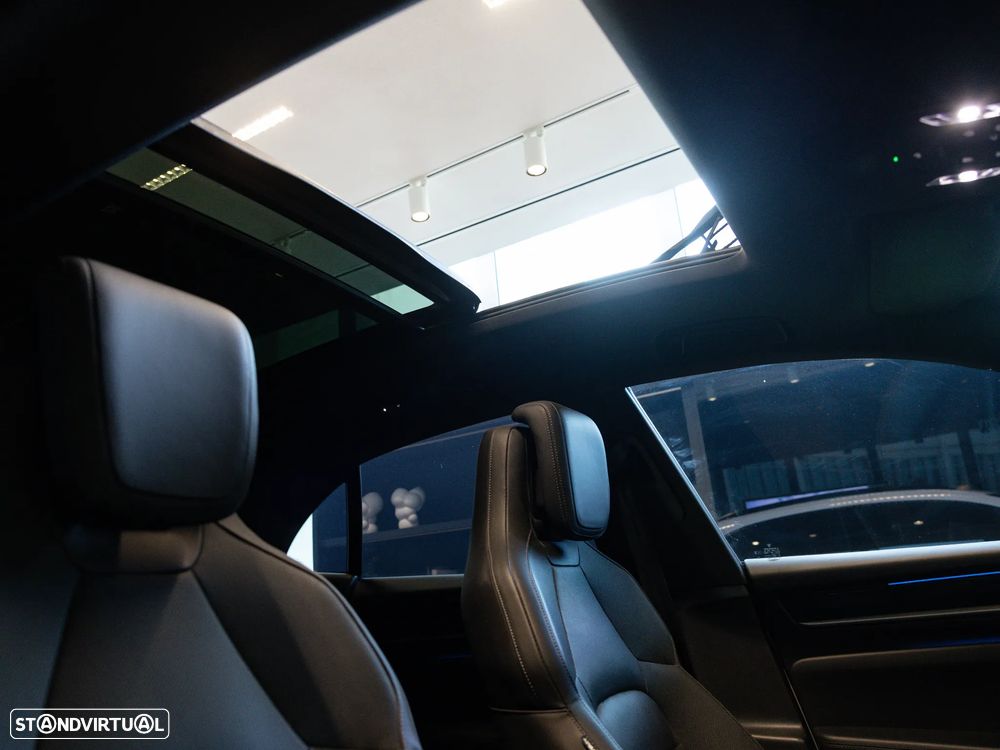 Porsche Macan Electric 4S - 47