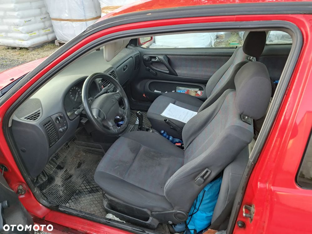 Volkswagen Polo - 3