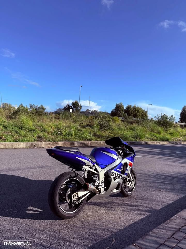Suzuki GSX-R - 4