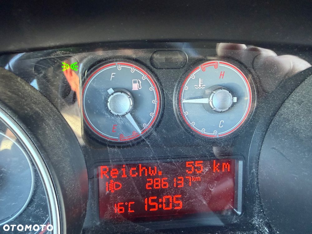 Fiat Punto 1.4 Easy S&S - 33