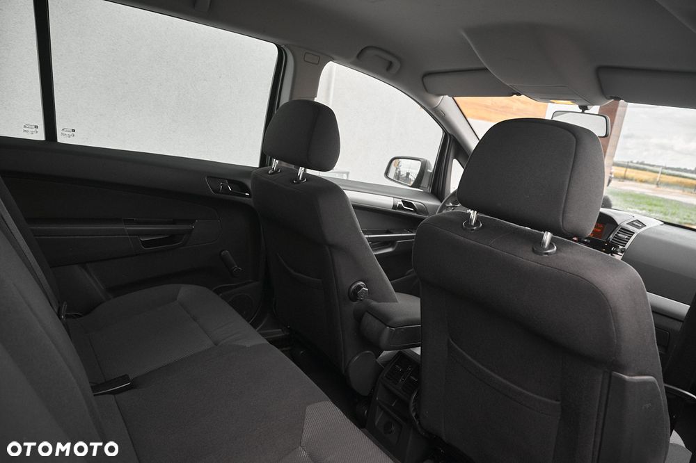 Opel Zafira 1.6 - 33