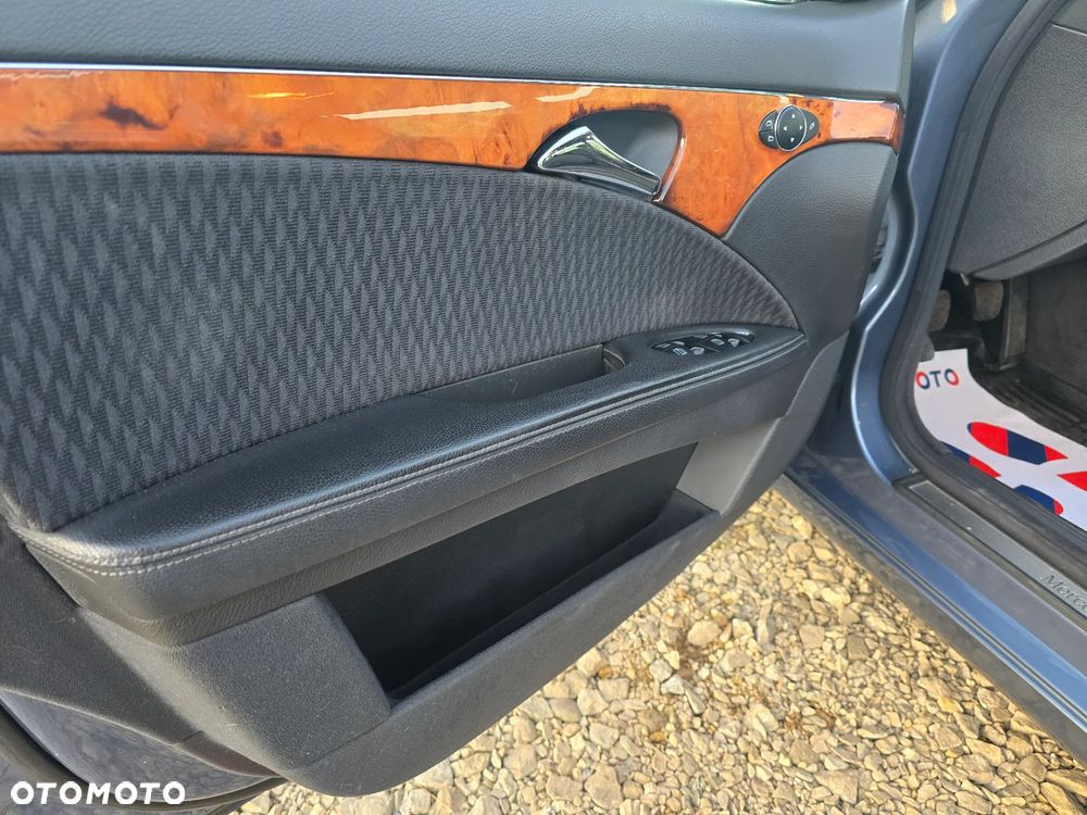 Mercedes-Benz Klasa E - 14