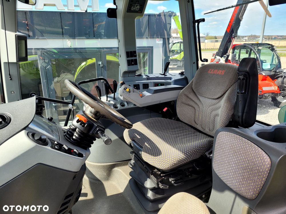 Claas ARION 630 CIS - 12