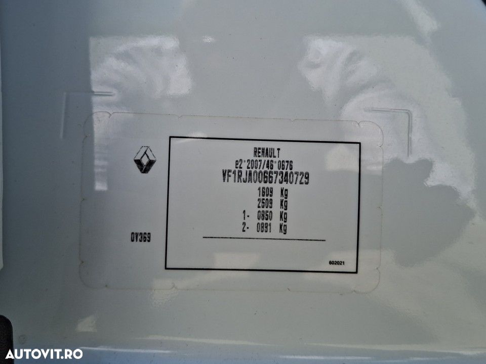 Renault Clio - 22