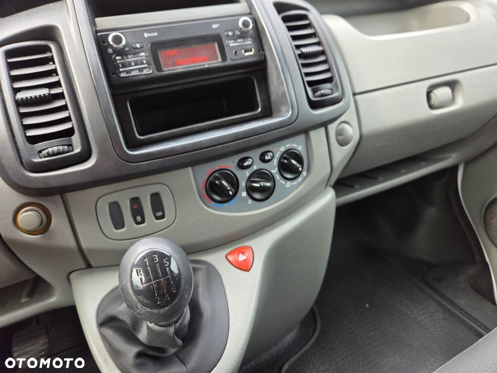 Opel VIVARO - 14