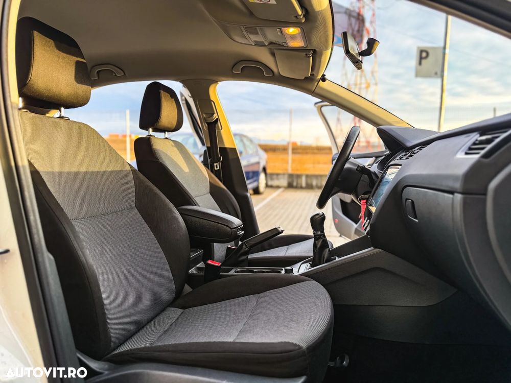 Skoda Octavia 1.2 TSI AMBITION - 14