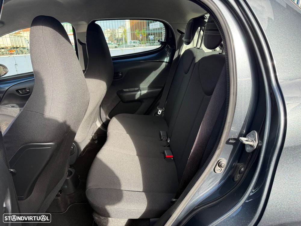 Peugeot 108 1.2 PureTech Active - 33