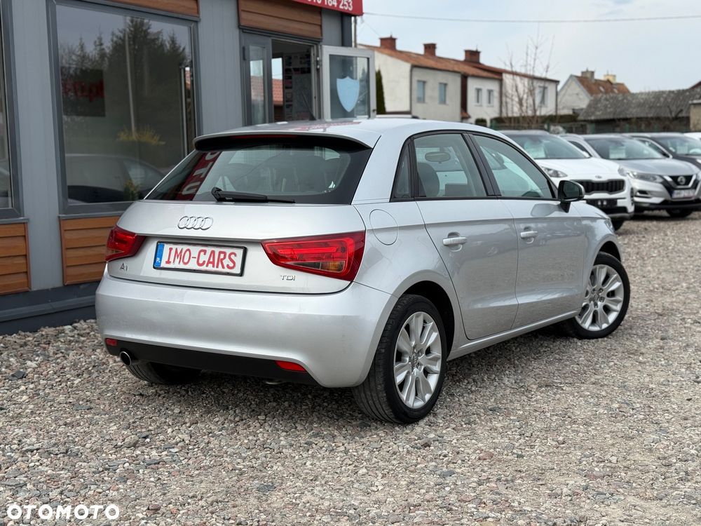 Audi A1 Sportback 1.6 TDI Attraction - 13