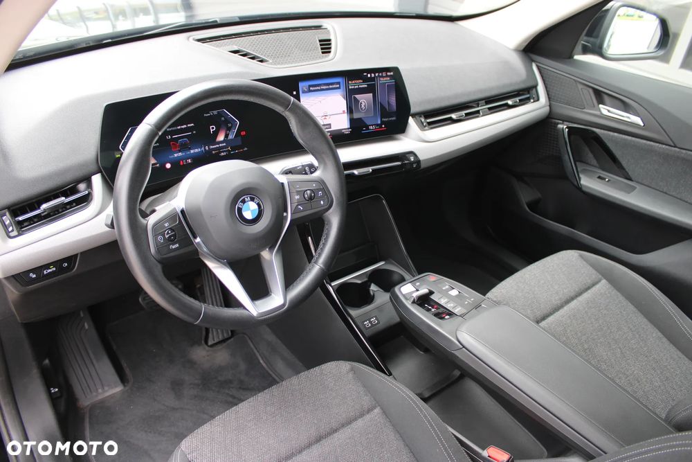 BMW X1 sDrive18i - 16