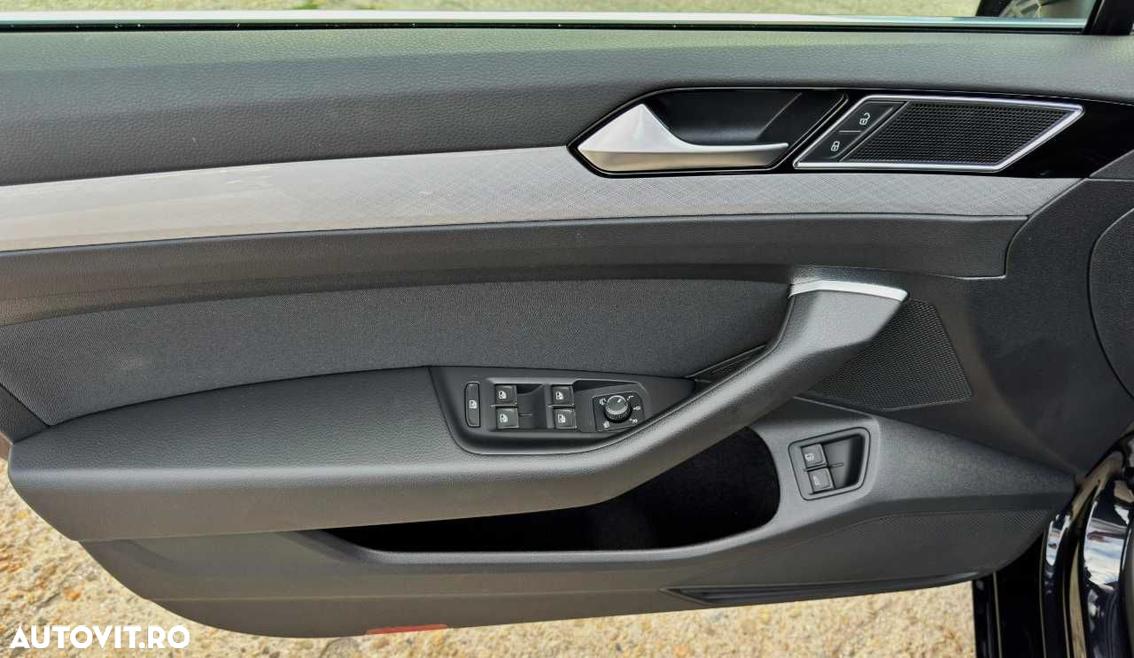 Volkswagen Passat - 15
