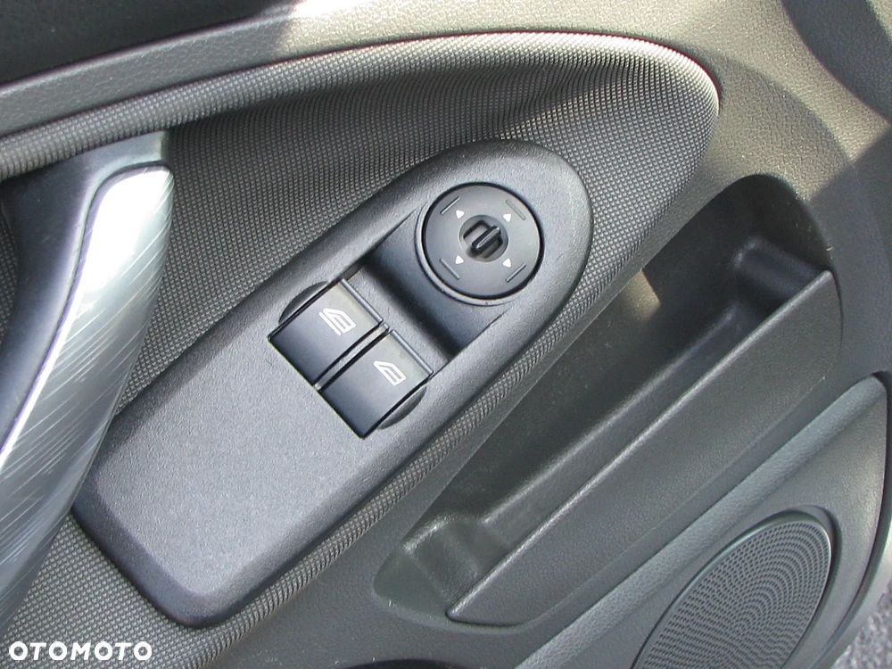 Ford C-MAX 1.8 Style - 10