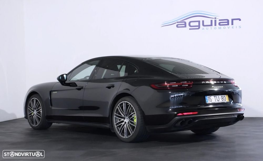 Porsche Panamera 4 E-Hybrid - 3