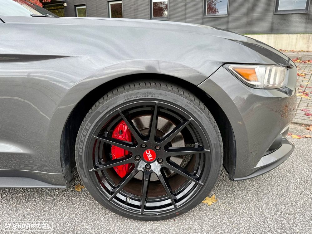 Ford Mustang 2.3 Eco Boost Aut. - 8