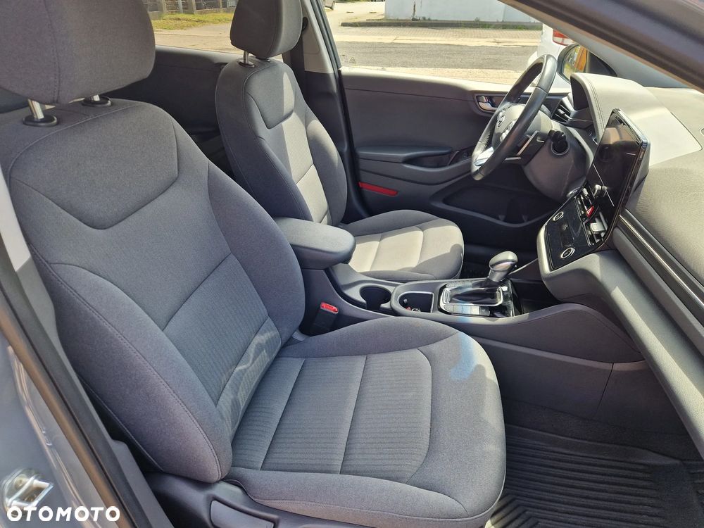 Hyundai IONIQ Hybrid Premium - 9