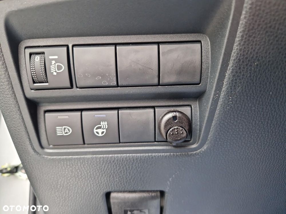 Toyota Yaris Hybrid 1.5 Style - 26