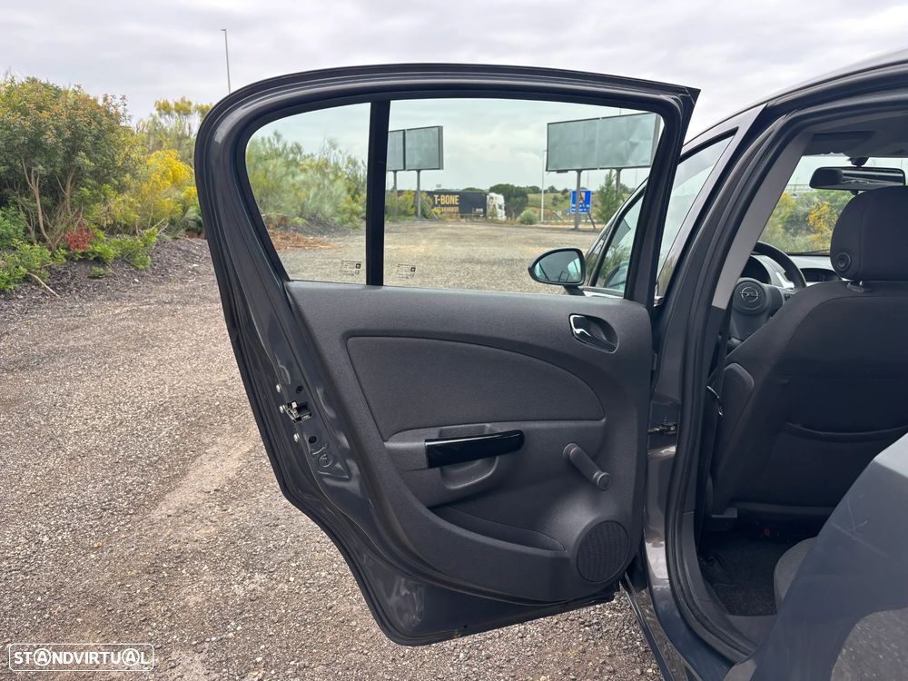 Opel Corsa 1.3 CDTi Enjoy - 26