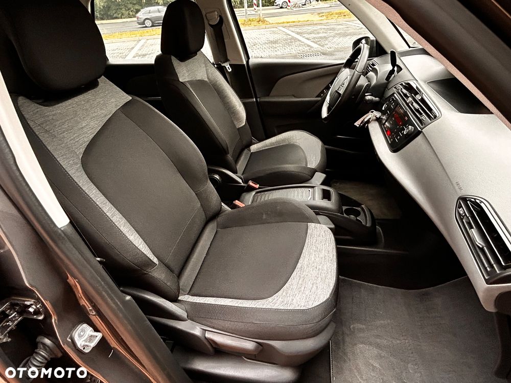 Citroën C4 Picasso - 28