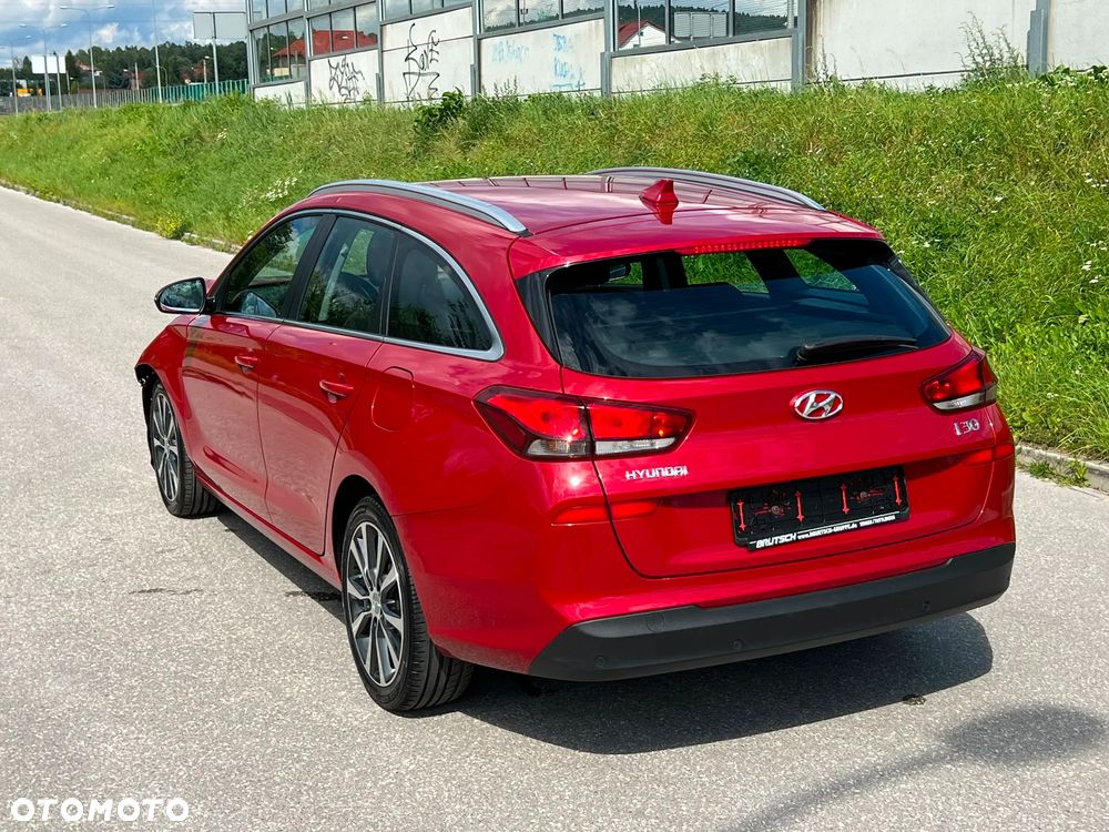 Hyundai i30 1.4 T-GDI DCT Premium - 9