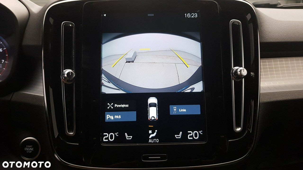 Volvo XC 40 - 22
