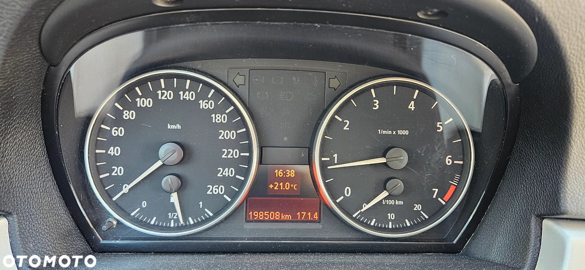 BMW Seria 3 320i - 18