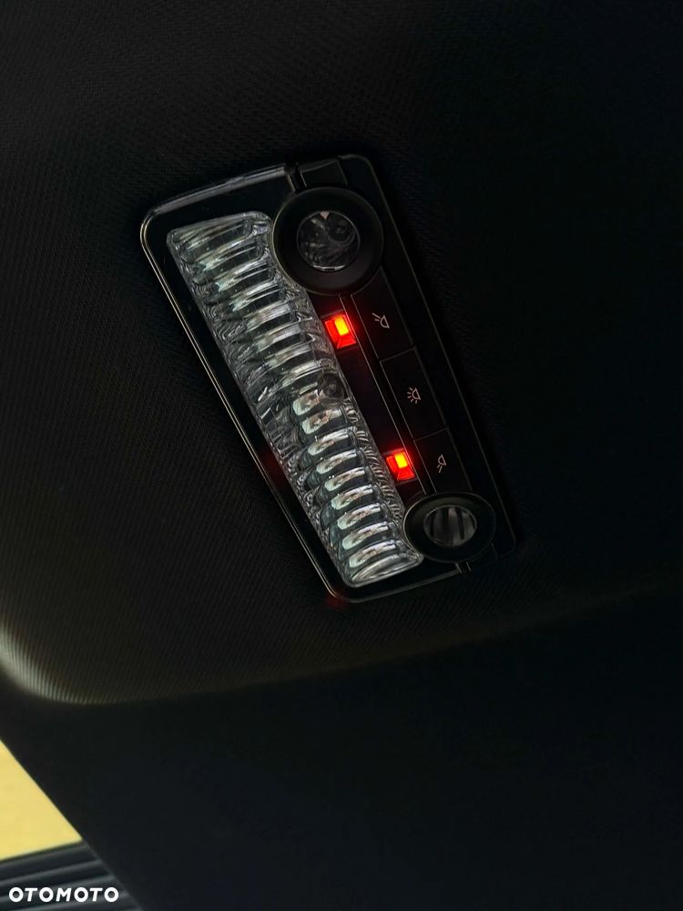 BMW Seria 5 535i xDrive Sport-Aut - 25