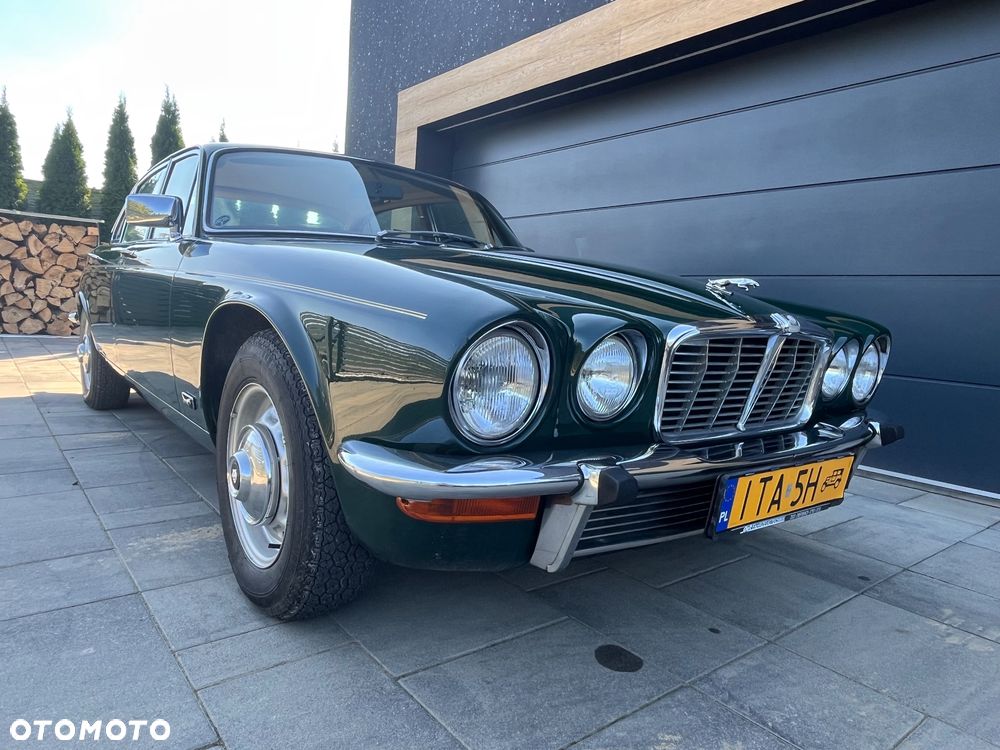 Jaguar XJ - 7