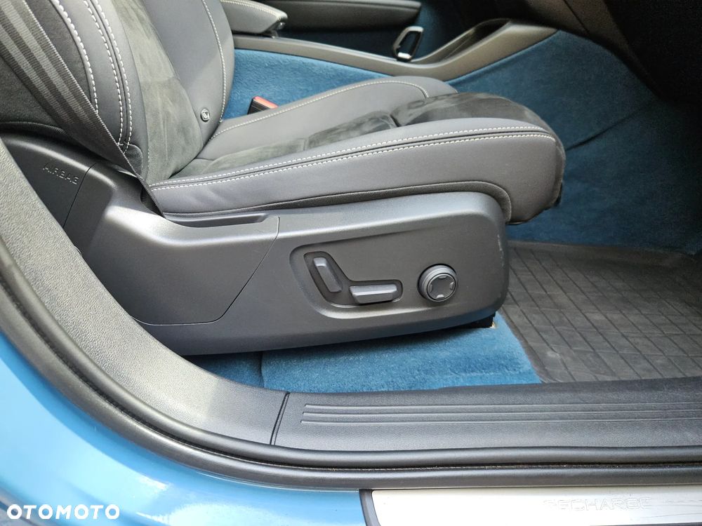 Volvo C40 Recharge Twin AWD Plus - 28