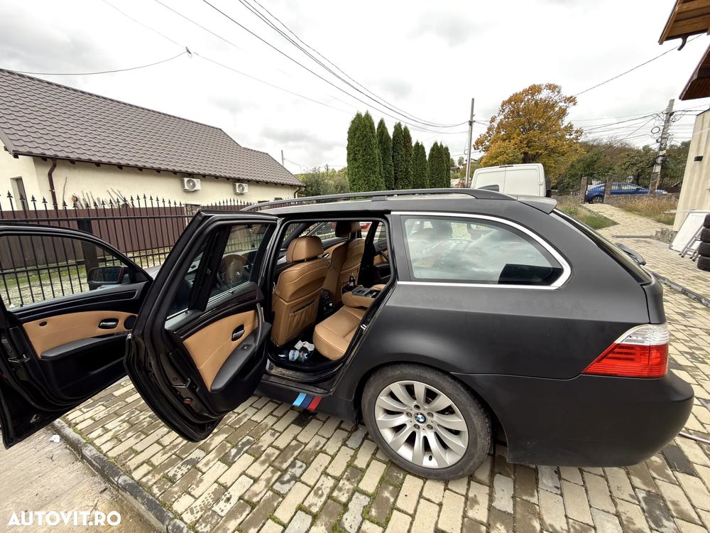 BMW Seria 5 523i Touring Aut. Edition Exclusive - 4